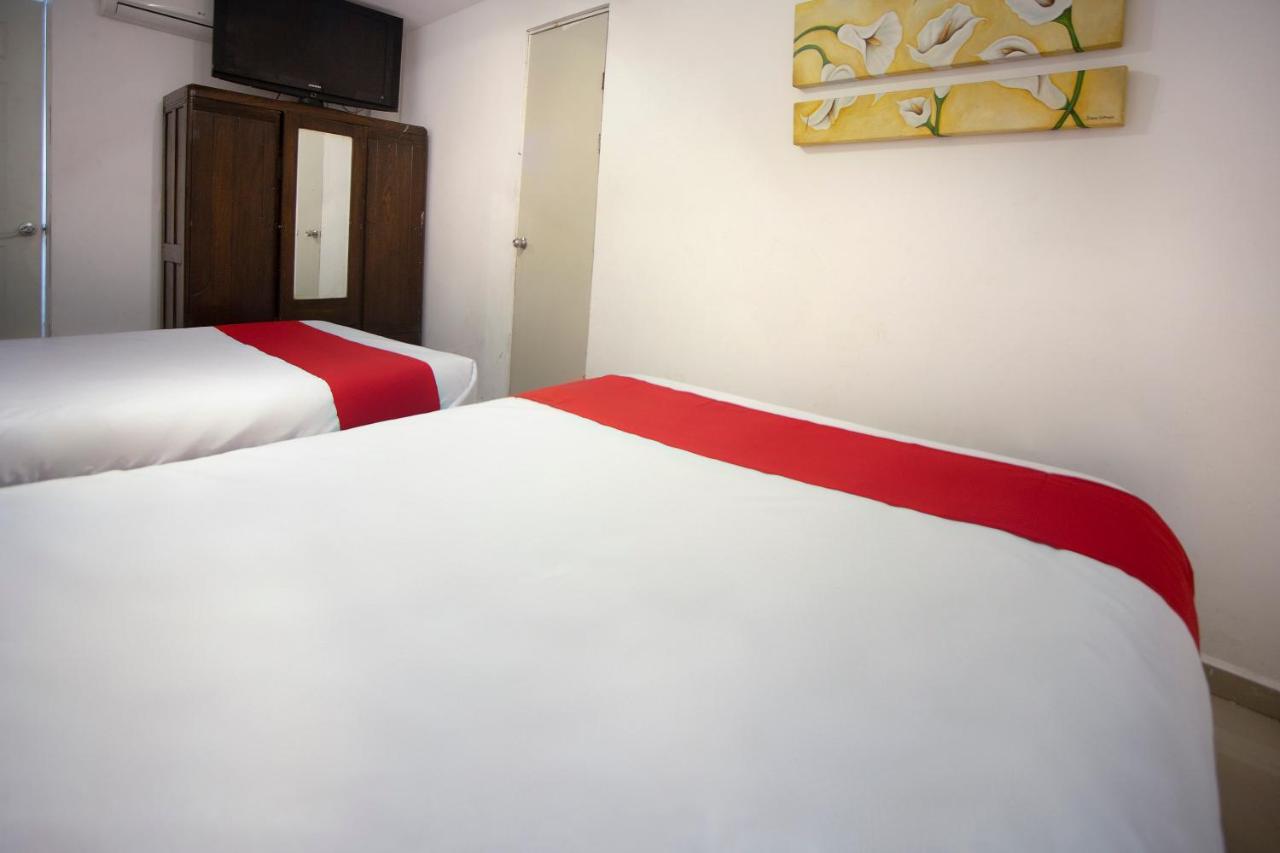 Hotel Mahu Monterrey Luaran gambar